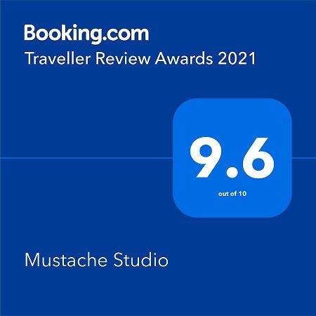 Mustache Studio Орен Екстер'єр фото